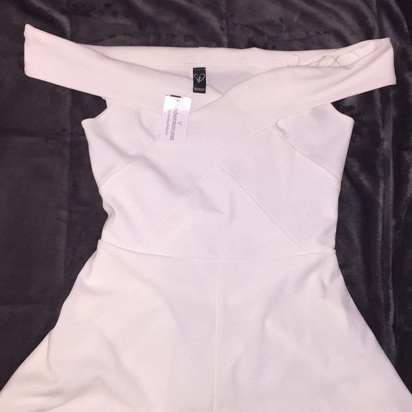 Windsor Pants - Off-the-Shoulder Windsor Romper - white